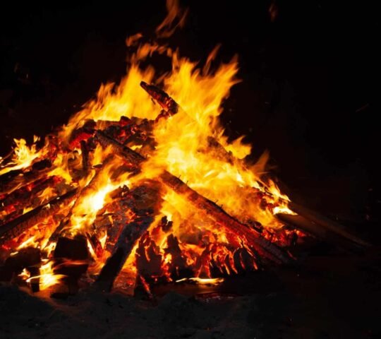 Bonfire Night Celebrations – Various Cities, UK 2025