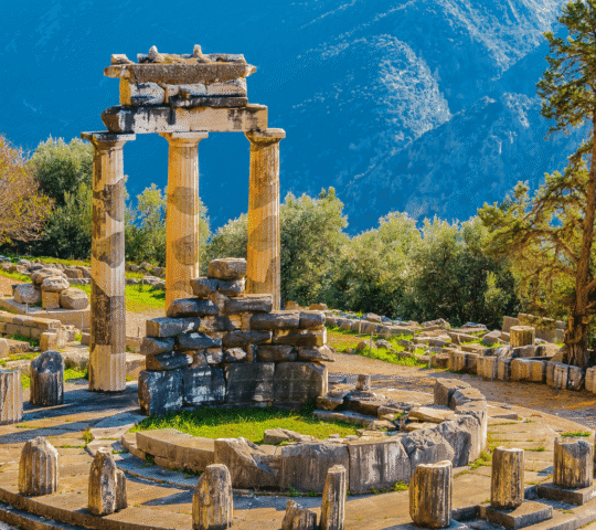 Athens: Delphi Oracle & Museum Tour with a Licensed Guide
