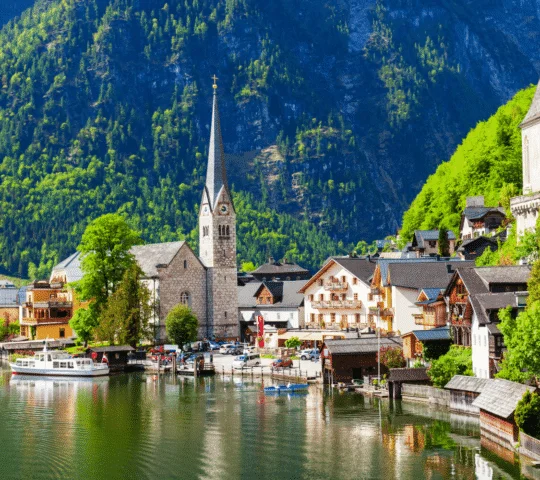 Day Trips from Vienna: Hallstatt & Salzburg Guided Tour